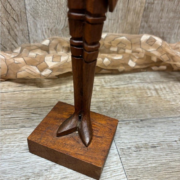 VTG Spanish DON QUIXOTE Sculpture Figure  Carved Wood W/ Spear & Shield 13.75”T - Picture 6 of 12